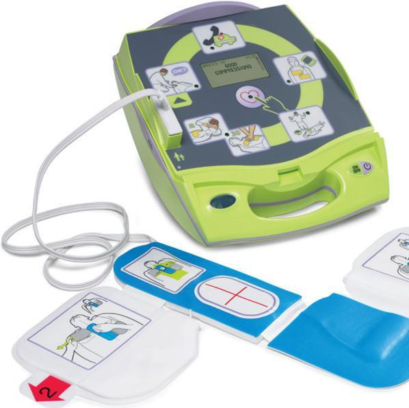 AED_Zoll_AED_Plus_Lid_Open_with_Pads_1