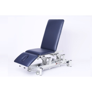 TITAN 3 Section Surround Bar Table