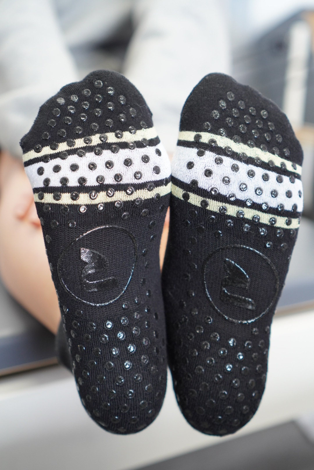 Resista Pilates Grip Black with Stripes Socks 6