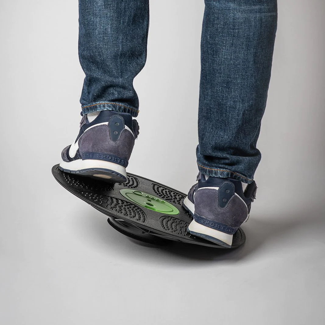 Wobbly-shoes_1800x1800