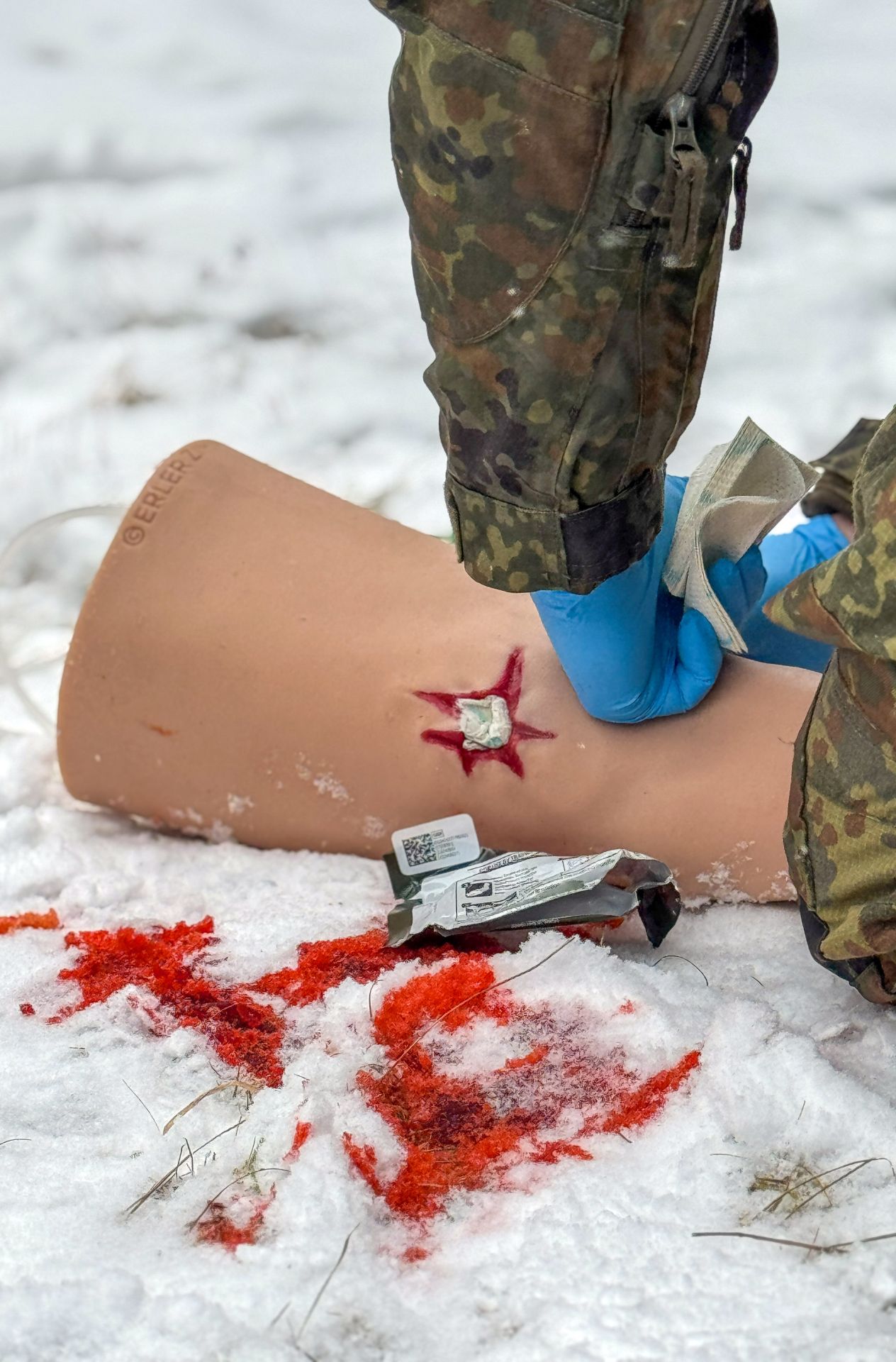 “Trauma Tim” - Leg with heavily bleeding wounds “Trauma Tim” - Leg with heavily bleeding wounds