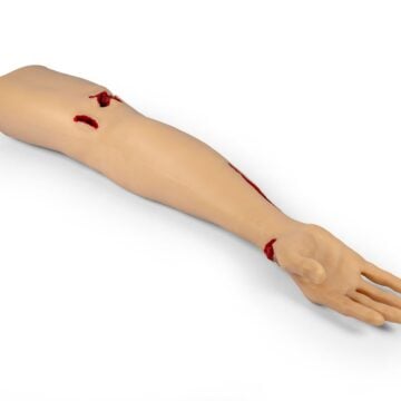 "Trauma Tina" - Arm with heavily bleeding wounds